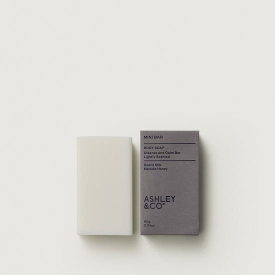 Mini Bar Parakeets & Pearls